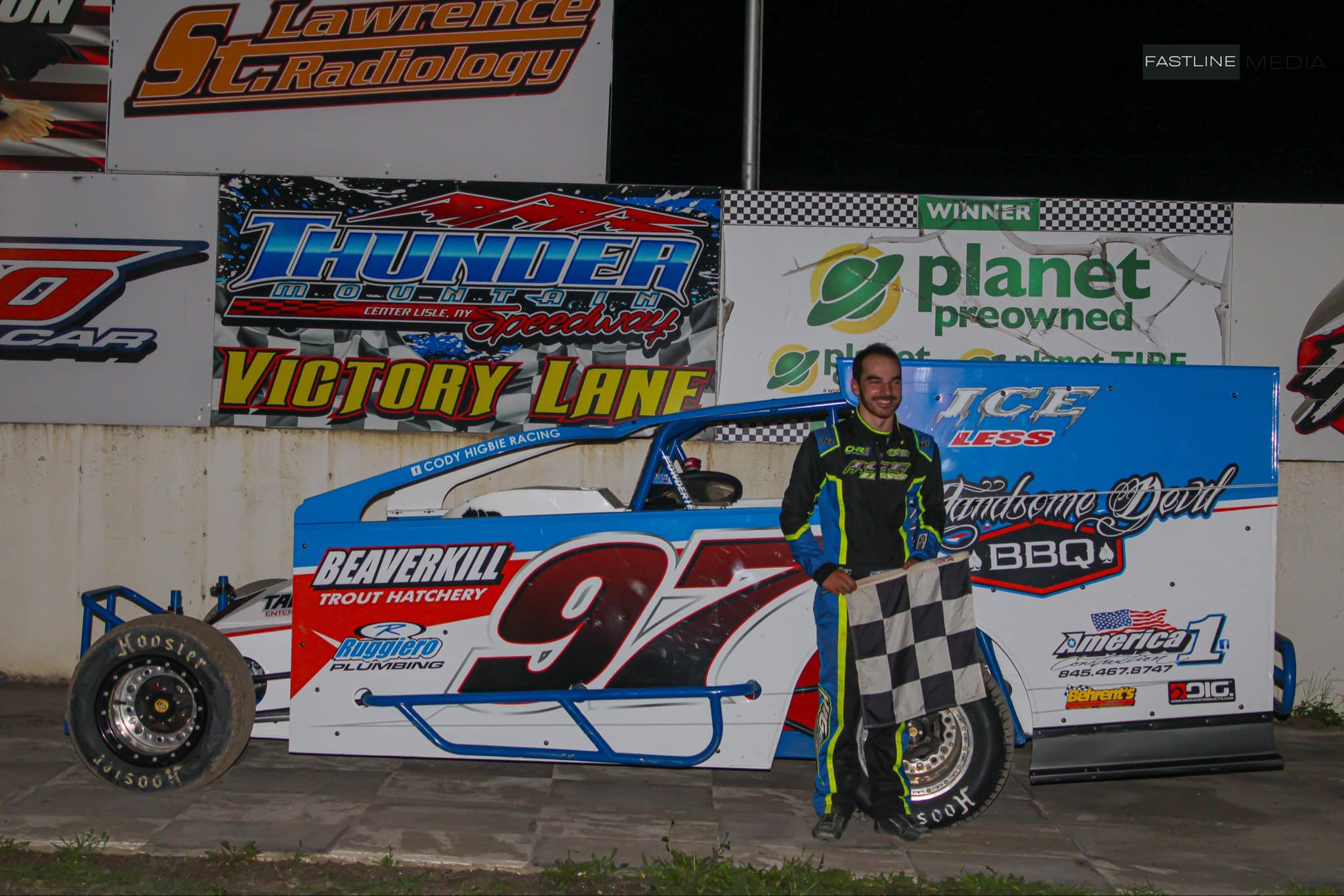 CODY HIGBIE PICKS UP MODIFIED WIN! | Thunder Mountain Speedway
